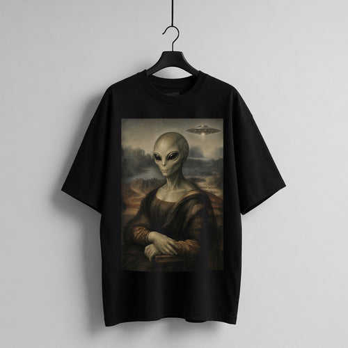 THE ALIEN LISA